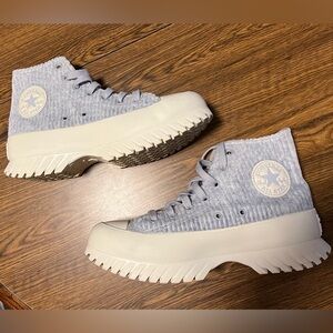 LLight Blue Ribbed Velour Converse Lugged sneakers